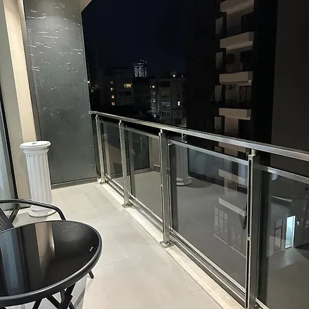 Apartment M's Apartment-cozy Getaway In The Heart Of The
